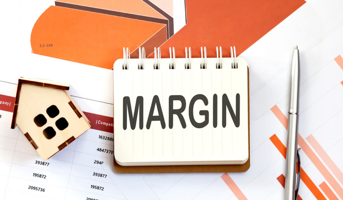 Margin trong chứng khoán là hình thức mà nhà đầu tư có thể vay tiền từ công ty chứng khoán để mua được nhiều cổ phiếu hơn 