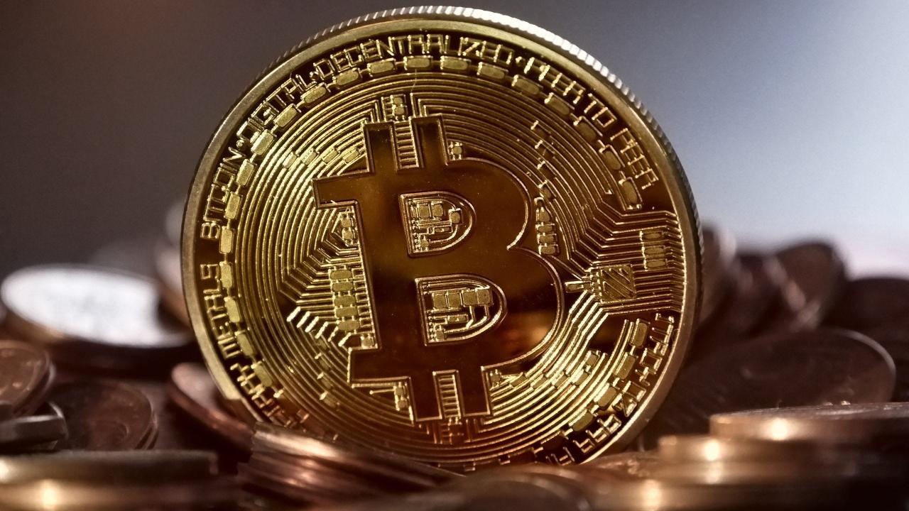 Bitcoin là  tiền kỹ thuật số