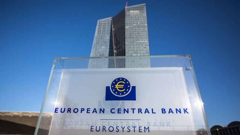 ECB yêu cầu không nên nghe lời các ngân hàng khi đánh giá rủi ro