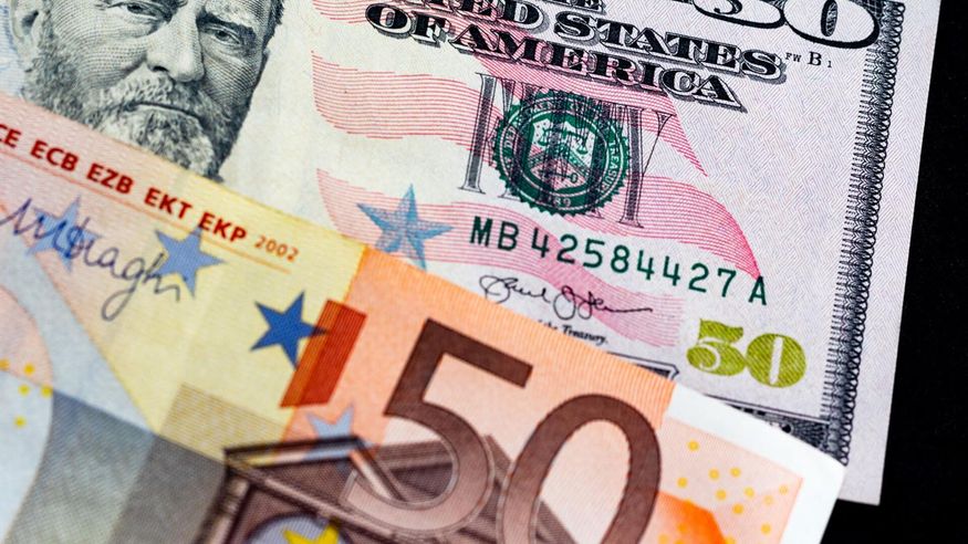 Tỷ giá EUR/USD tăng 0,4% lên 1,0619 sau tin tức này, trước cuộc họp thiết lập chính sách mới nhất của Ngân hàng Trung ương Châu Âu vào cuối phiên