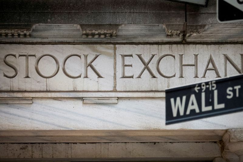 Các nhà đầu tư lớn tại Hoa Kỳ có thể che đậy những tai ương của thị trường