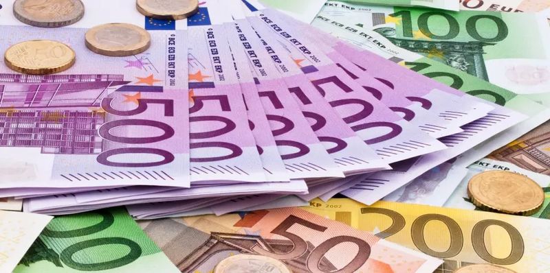 Lạm phát thúc đẩy tăng giá đồng euro song mốc 1.1000 vẫn còn xa vời