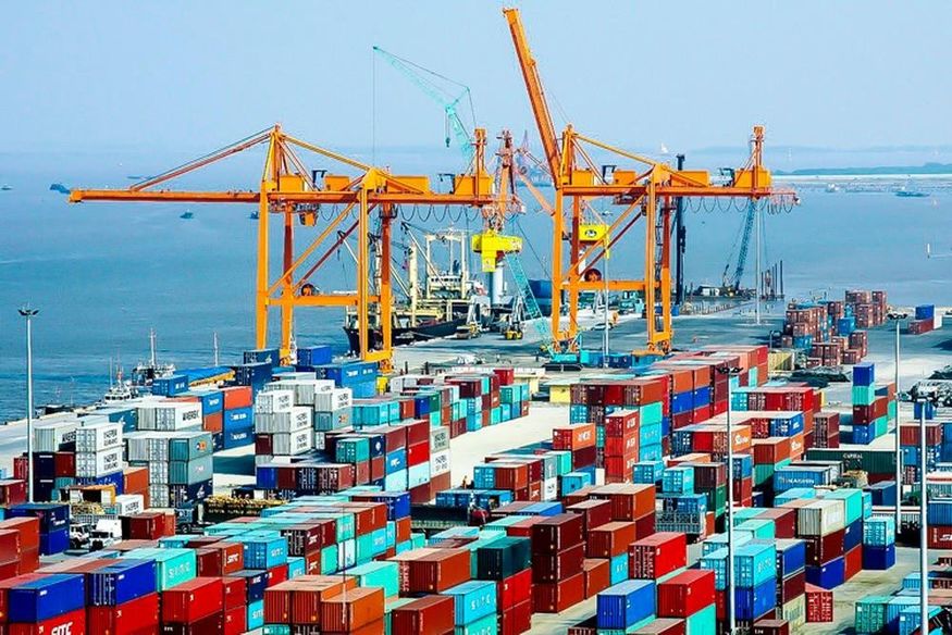 Thương mại giữa Trung Quốc với thế giới tăng mạnh