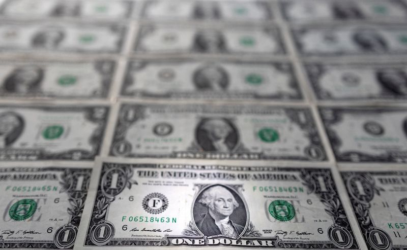 Đồng đô la chịu áp lực gần mức thấp nhất trong bảy tuần vào thứ Năm
