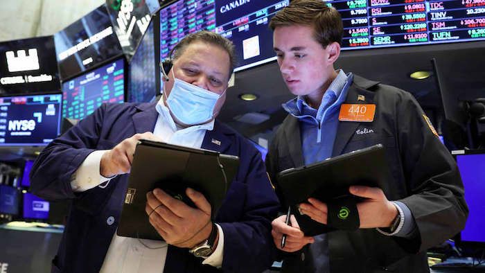 Dow Jones mất gần 200 điểm, dẫn đến đứt chuỗi 4 phiên tăng liên tiếp