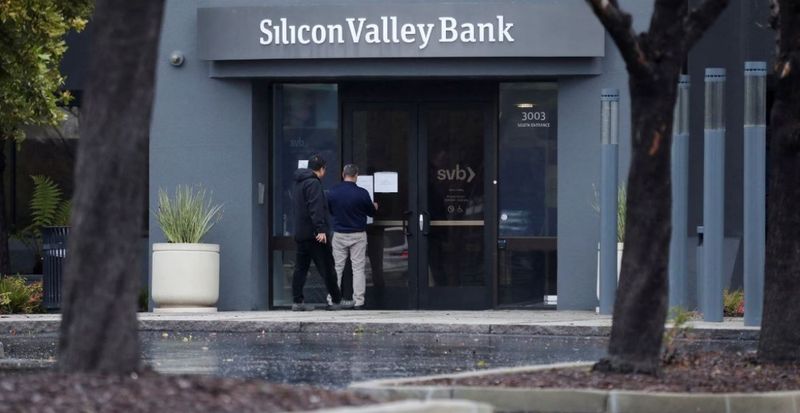 Sự sụp đổ của Silicon Valley Bank (SVB) gây ra những lo ngại về một cuộc khủng hoảng lan rộng trong ngành ngân hàng