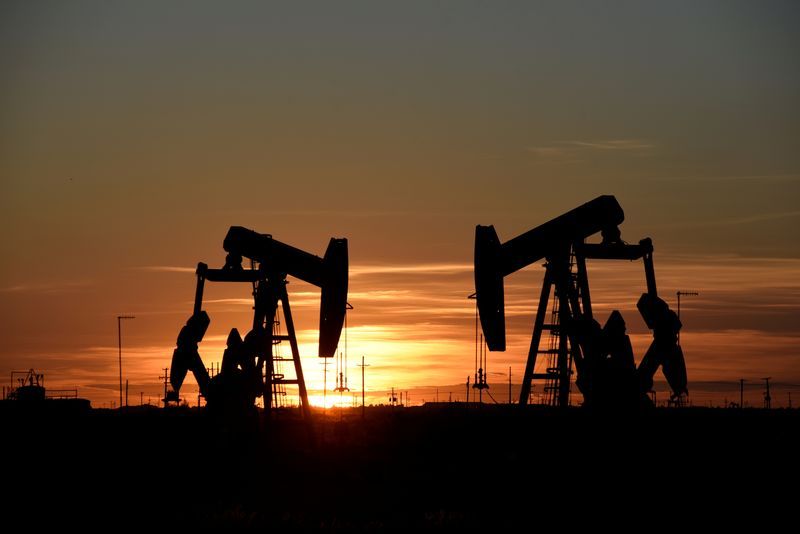 OPEC+ vẫn muốn cắt giảm sản lượng dầu