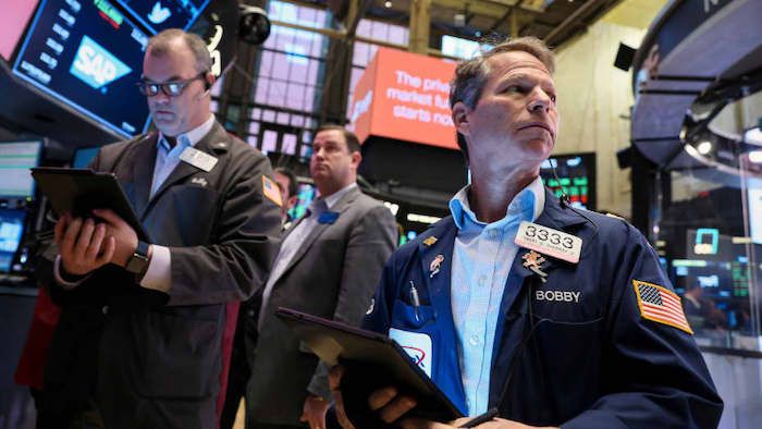 Nhiều nhà đầu tư đang chao đảo khi S&P 500 vẫn đang giảm