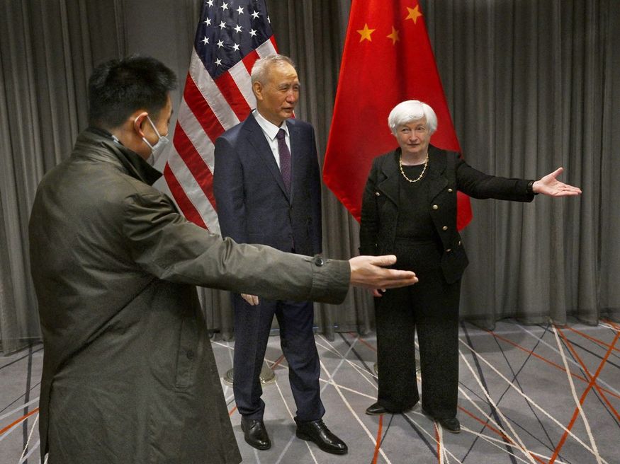 Các quan chức Hoa Kỳ đến thăm Trung Quốc