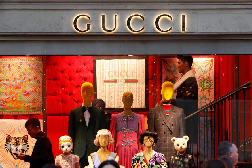 LV, Gucci bị vạ lây vì khủng hoảng của ngành ngân hàng