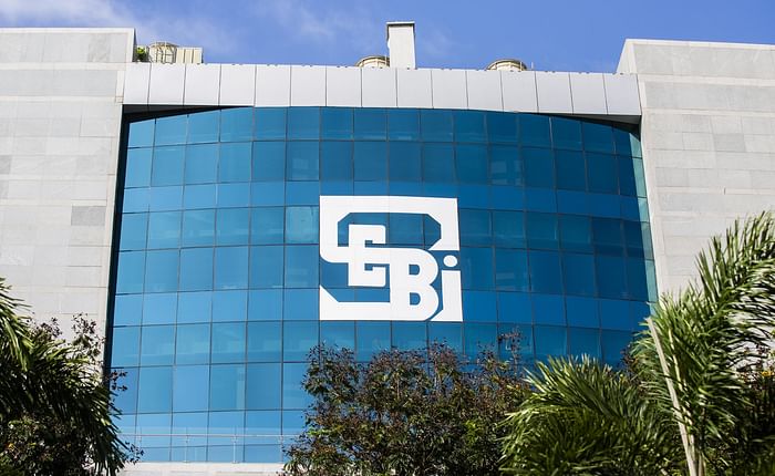 SEBI tiến hành kiểm tra sự việc liên quan đến giảm cổ phiếu tập đoàn Adani