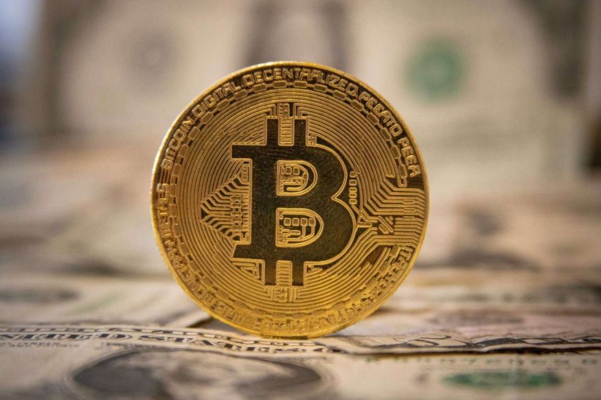 Giá Bitcoin hôm nay 9/2: Tăng mạnh,  vượt 23.000 USD