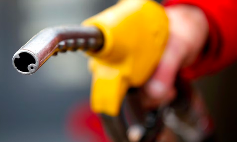Thị trường xăng dầu liệu còn tiếp tục dậy sóng vào năm tới?
