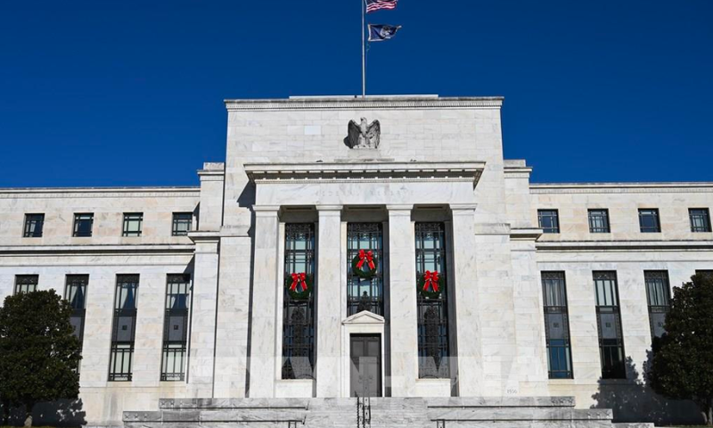 Fed bị đẩy vào tình trạng thua lỗ nặng do chi phí lãi suất tăng cao