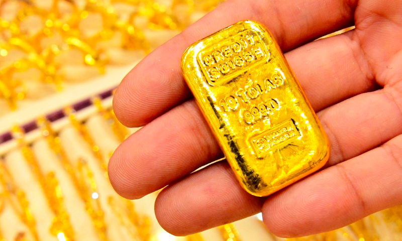 USD suy yếu thúc đẩy giá vàng tăng cao