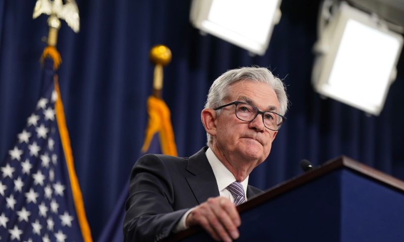 Fed đối đầu với khủng hoảng lạm phát